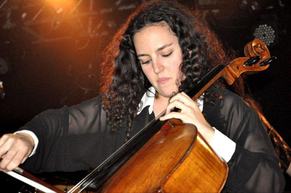 Maya Belzitsman on cello