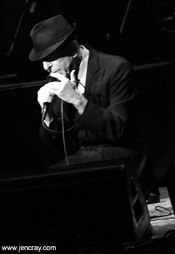 Leonard Cohen on bended knee